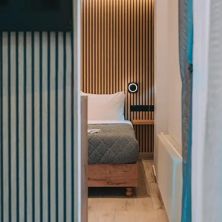 Urban Chic In The Heart Of Appartamento Atene